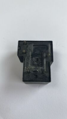AZ2150-1C-48D 48V 15A 5 PİN T RÖLE - ZETTLER - 2