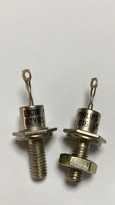 BZY93C16 DO-4 16V 20W METAL VİDALI KATOT ZENER DİYOT - 1