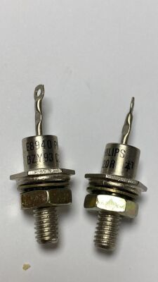 BZY93C20R DO-4 20V 20W METAL VİDALI ANOT ZENER DİYOT - PHILIPS - 1