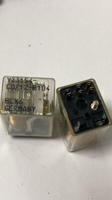 V23154-C0712-B104 24VDC 8 PİN RÖLE - SIEMENS - 1
